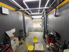 80平汽车美容店房东直租设备齐全无转让费